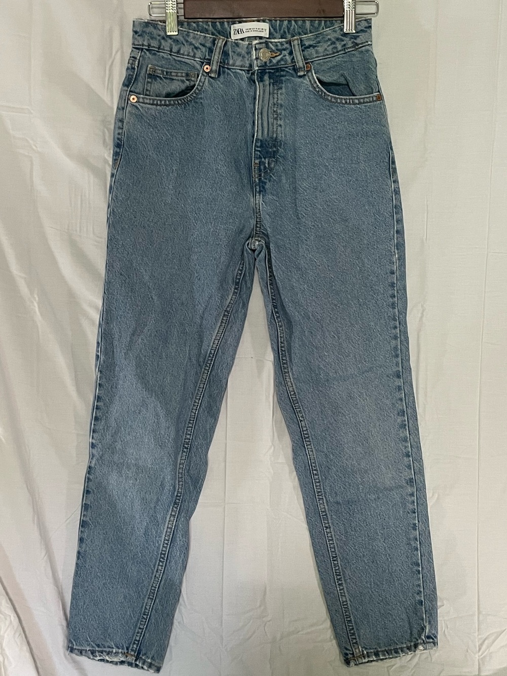 Zara  Straight Leg Jeans Size 4